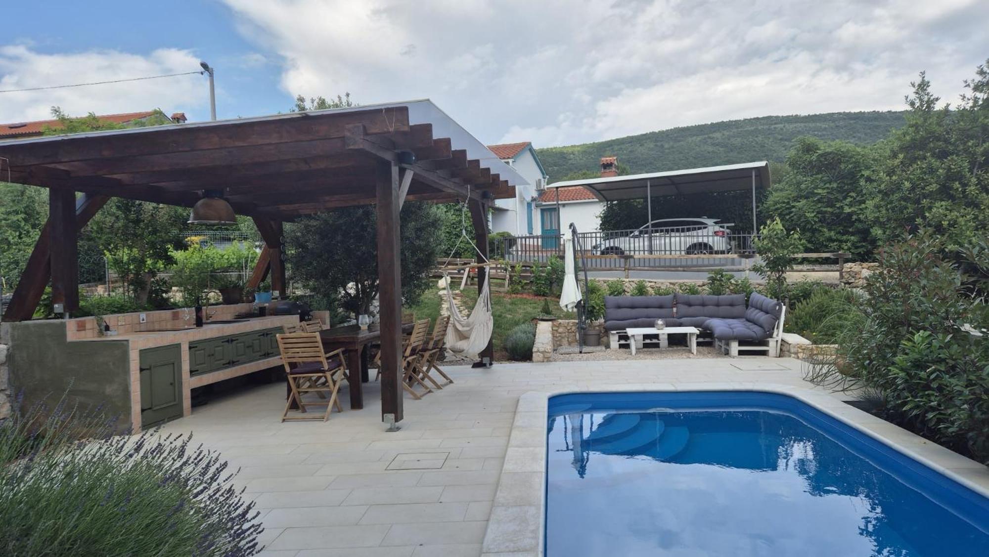 Bonvivan House Diminici