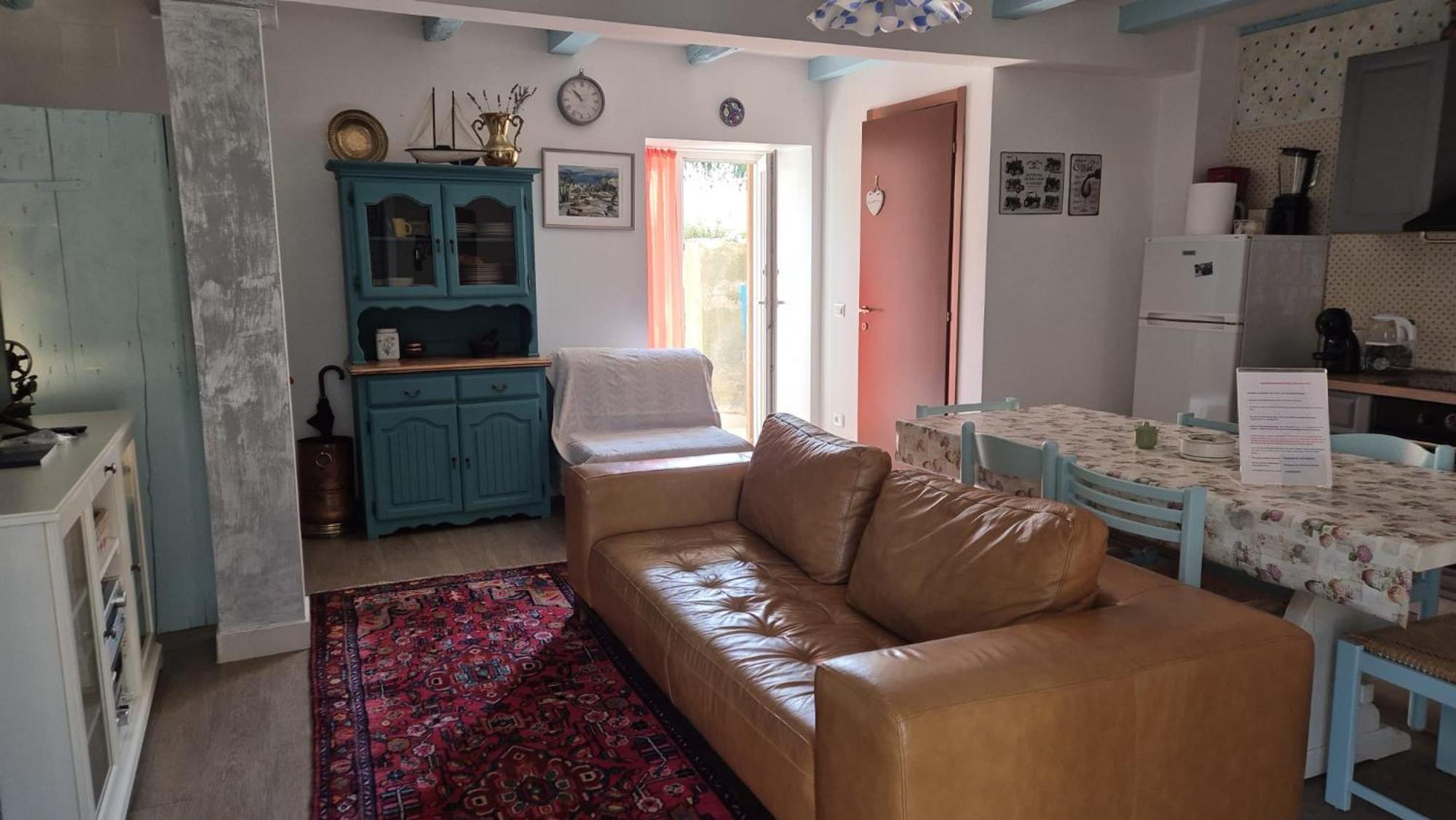 Holiday home Bonvivan House Diminici
